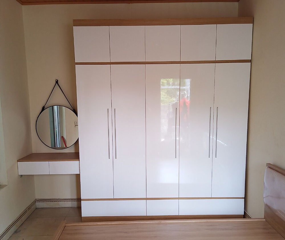 tu-quan-ao-5-canh-gia-re-b