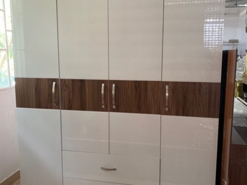 Tủ quần áo gỗ 4 cánh giá rẻ